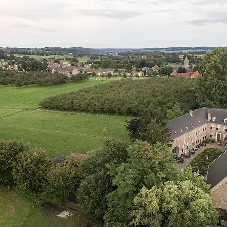 Meschermolen 13 アパート